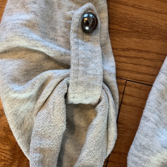 Maurice’s XL open cardigan Military style accents - Picture 5 of 7